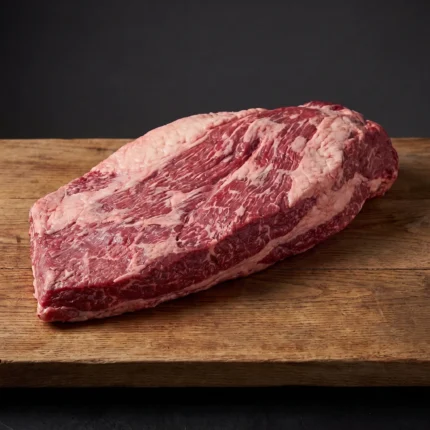Sirovi Vergara Black Angus Brisket Španjolska na dasci